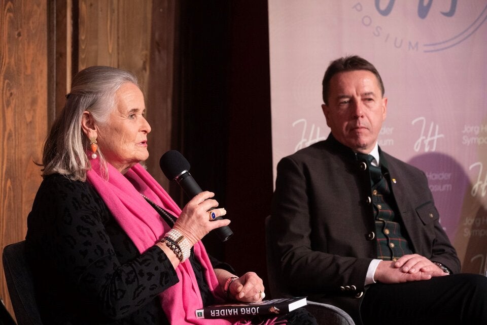 Die Witwe beim Jörg Haider-Symposium auf Schloss Albeck.