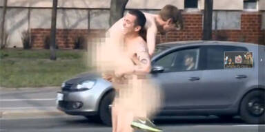 Joko & Jackass-Star rangeln nackt in Berlin