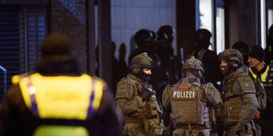 Augenzeugin: "Es gab vier Schussperioden"