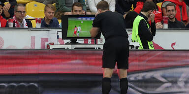 VAR-Eingreifen bei Salzburg-Elfer falsch