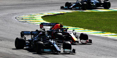 Hamilton siegt in irrem Brasilien-Thriller