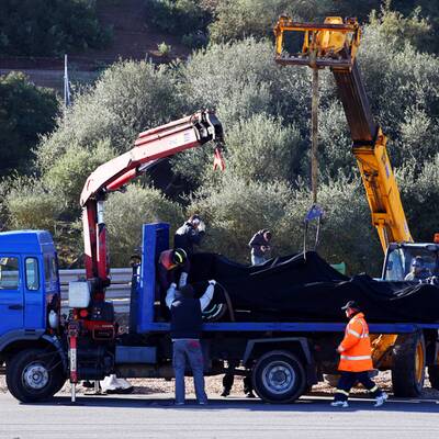 Hamilton-Crash bei Testfahrten in Jerez