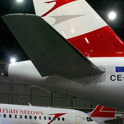 23:55 Zirkuszelt stürzt ein