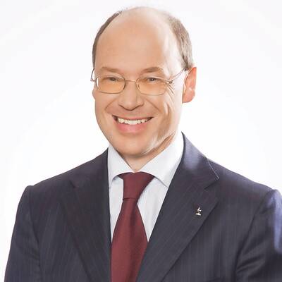 Christian Harisch (45), Hotelier.