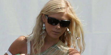 England lacht über Prinz Harry-Freundin