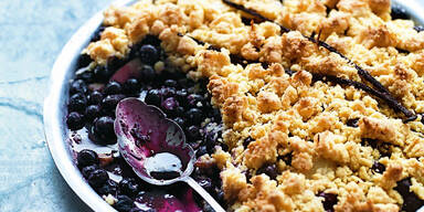 Heidelbeer-Apfel-Crumble