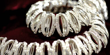 Opernball- Look & Schmuck 2010