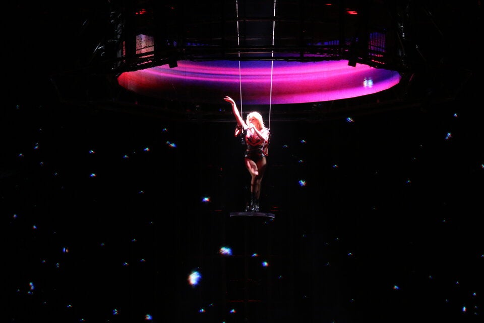 Helene Fischer: Auftakt mit rot-weiß-rotem Herz