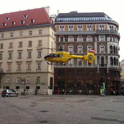 Heli landet am Stephansplatz