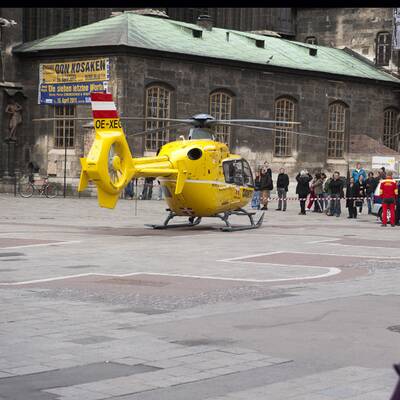 Heli landet am Stephansplatz