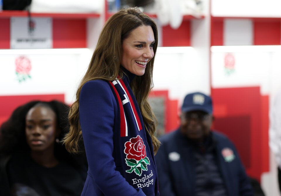 1. Auftritt: Prinzessin Kate lacht die Andrew-Krise weg