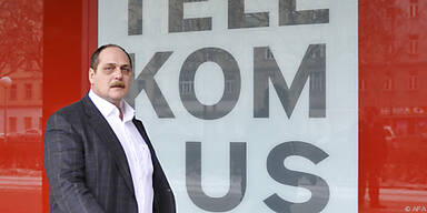 Hinker l&ouml;st Kolek ab