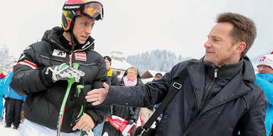 ÖSTERREICH flog mit Hirscher in die USA