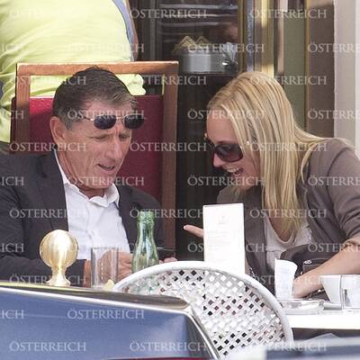 Peter Hochegger trifft Bild-Journalistin Dora Varro