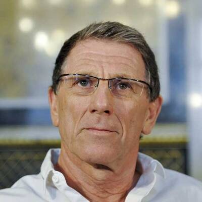 Hochegger ohne Sakko vor U-Ausschuss.