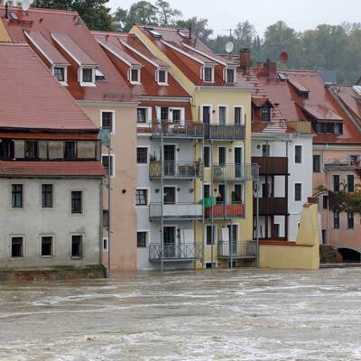 Viele Flüsse sind über die Ufer getreten