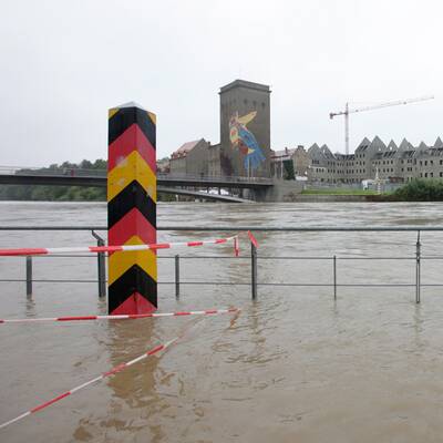 Viele Flüsse sind über die Ufer getreten