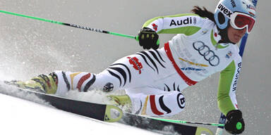 Ex-Weltmeisterin H&ouml;lzl zwickt der R&uuml;cken