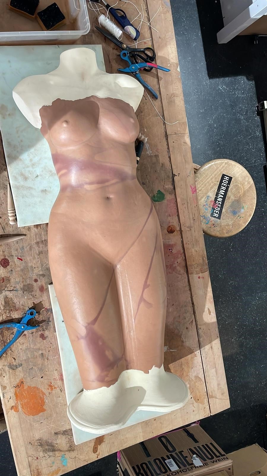 making of Heidi Klums Naked-Dress 