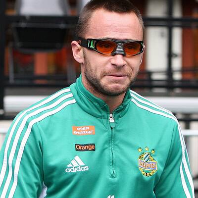Steffen Hofmann trainiert mit Spezial-Brille