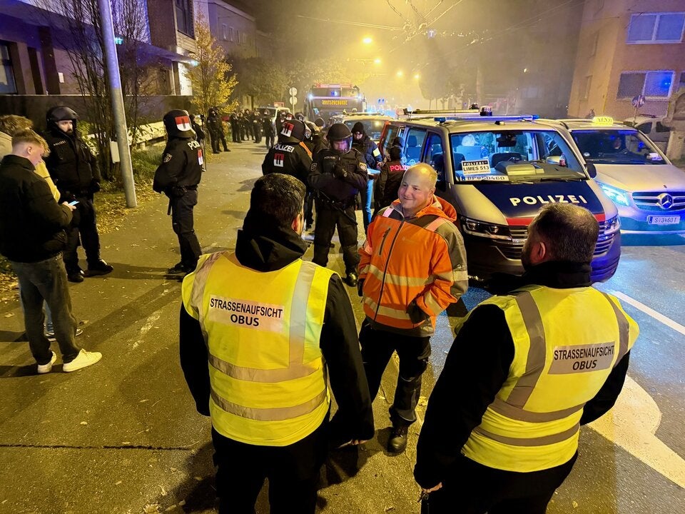 Go Ahead Eagles Salzburg Bus