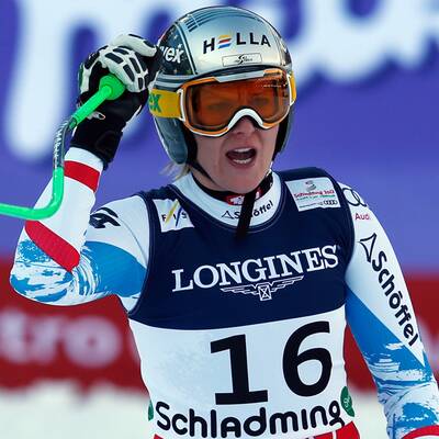 Die Bilder der Damen-Superkombi