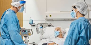 4.098 Neuinfektionen und Hospitalisierungen sinken