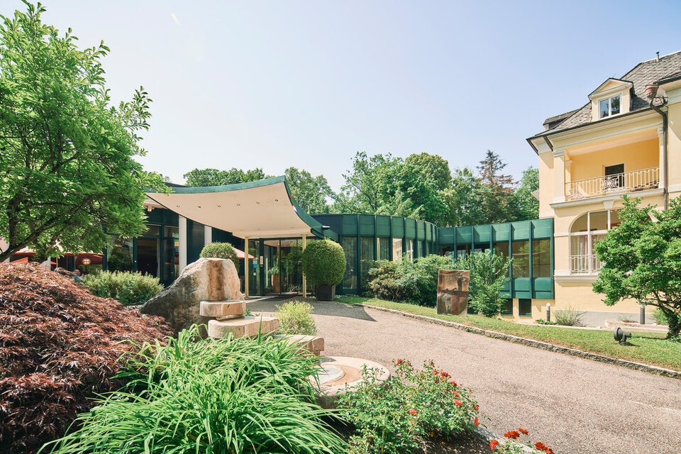 Miraverde/Bad hall. punktet mit hoteleigenem Wellnessbereich – der Besuch der Therme Mediterranea ist inklusive.