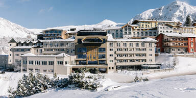 Es steinert gewaltig in Obertauern &ndash; Vom Bett auf die Piste