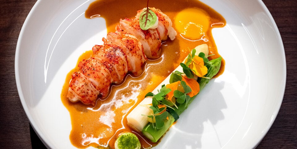 Hummer mit Spargel und Krustentier Sauce