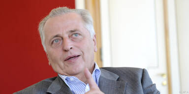 Hundstorfer von Erfolg des Projekts &uuml;berzeugt