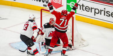 Hurricanes ziehen ins Conference-Finale ein