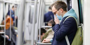 Omikron: Dreifach-Geimpfte weniger ansteckend