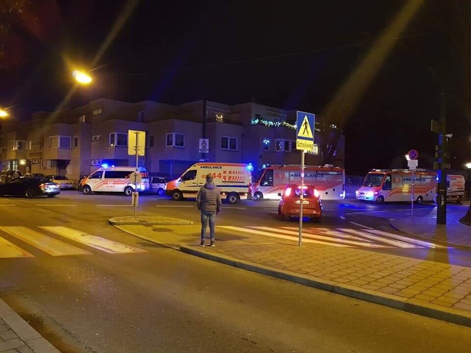 Kirche brutal überfallen: Verletzte, Tresor leergeräumt