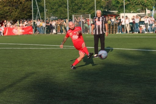 Wanda, Seiler & Co erkickten über 24.000 Euro für Frauenhäuser