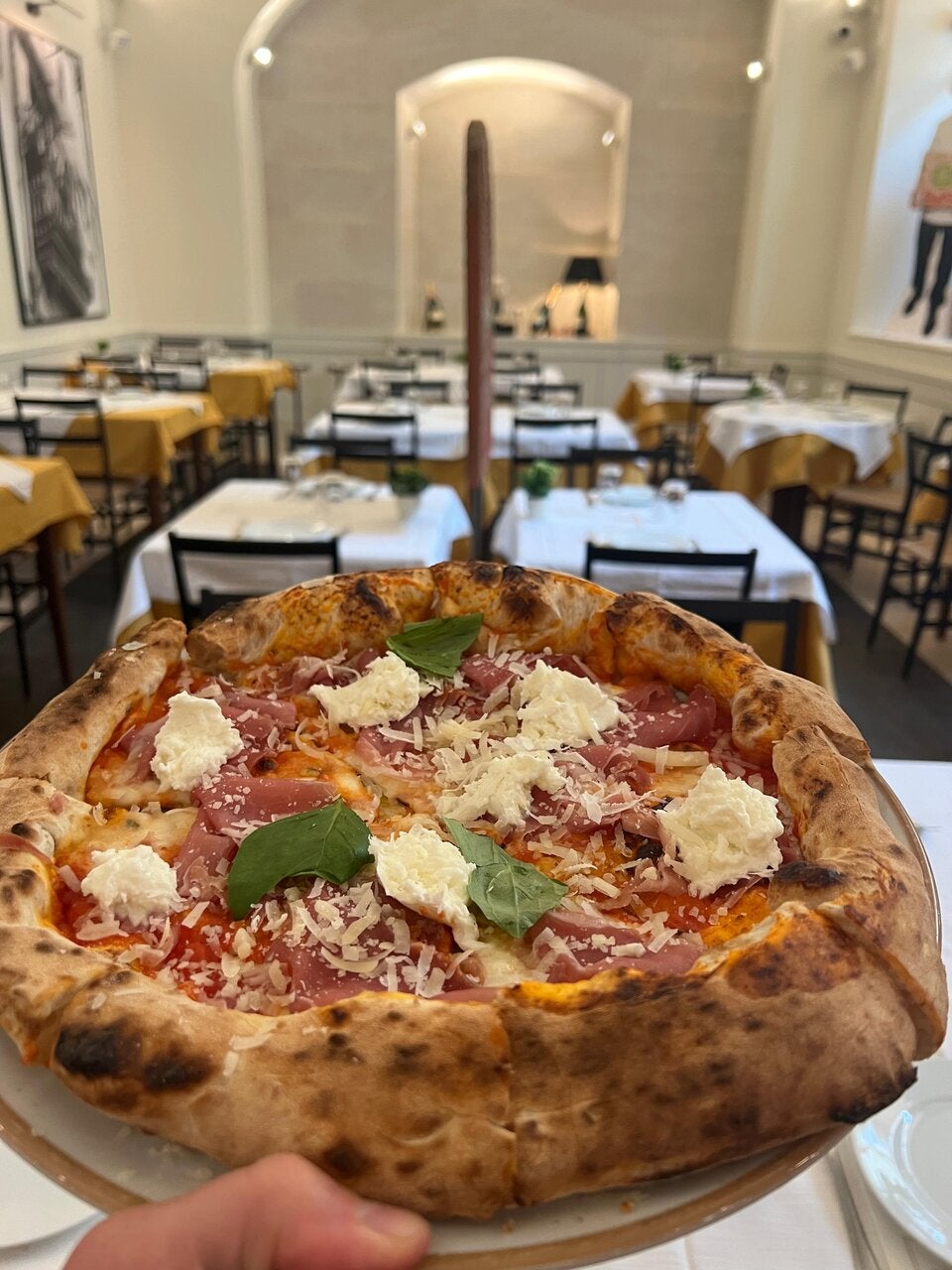 Szene-Italiener mit Soft-Reopening