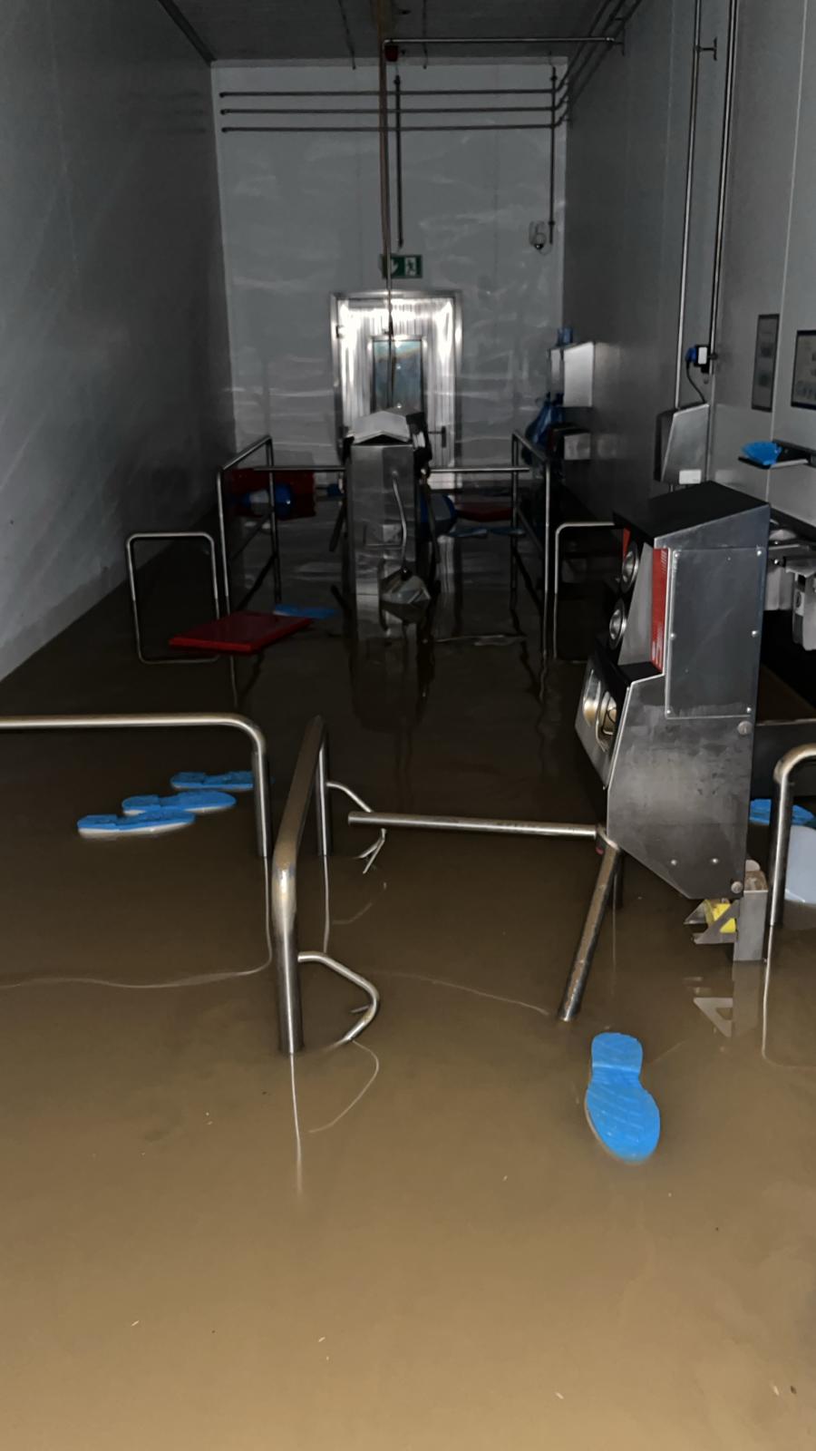 Das Innere des Betriebs - kein Strom, Totalschaden. 