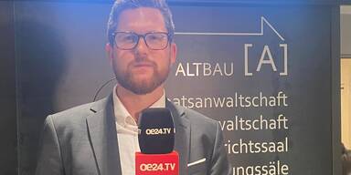 oe24-Reporter vor Ort.