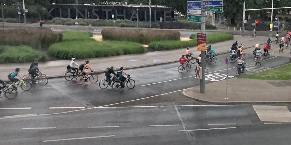 Nacktradler Demo Wien