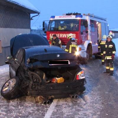 Die FF Neuhofen sicherte die Unfallstelle