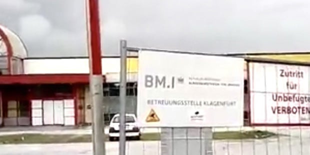 Ministerium zahlt 36.000 Euro Miete für leere Baumax-Halle