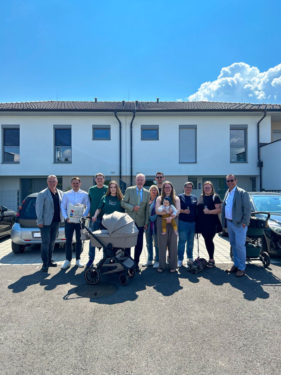 Die feierliche Schlüsselübergabe fand im Rahmen eines kleinen Festakts statt.