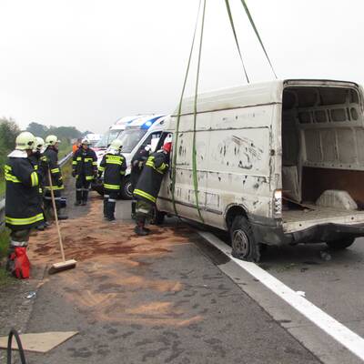  Zwei Notarzt- und acht Rettungswagen rückten aus.