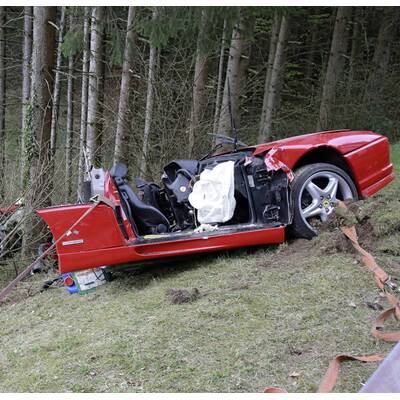 Zwei Tote bei Horror-Crash in Fornach