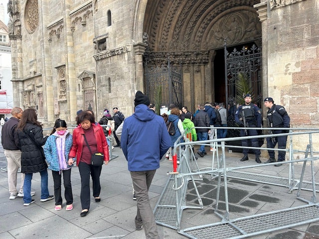 Polizei vor Stephansdom
