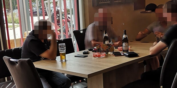 Harry Mayr Amore unter Palmen