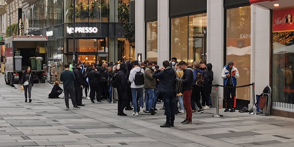 Ansturm auf das iPhone 13 in Österreich