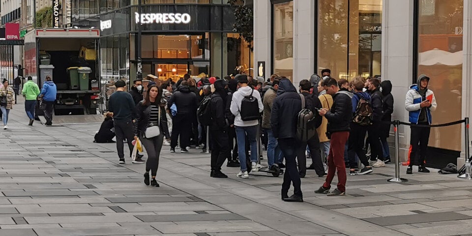 Ansturm auf das iPhone 13 in Österreich