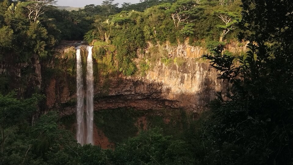 Chamarel Wasserfall bei Sonnenuntergang.