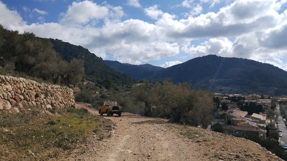 Jeep-Safari durch Olivenhaine von Son Moragues in der Sierra de Tramuntana.
